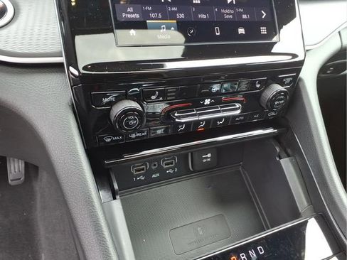 New 2026 Jeep Grand Cherokee Laredo AWD/4WD image 23