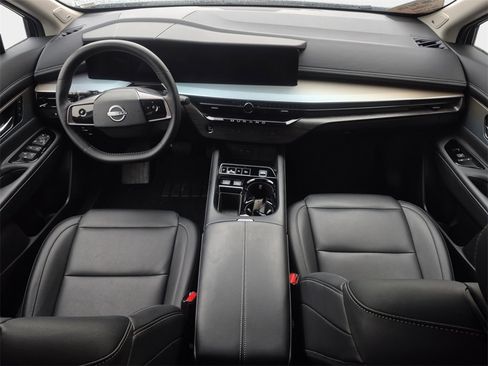 Used 2025 Nissan Murano SL image 14