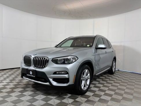 Used 2019 BMW X3 xDrive30i w/ Driving Assistance Package AWD/4WD image 3