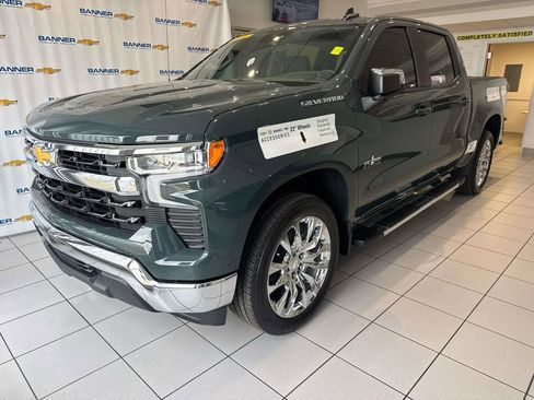 New 2026 Chevrolet Silverado 1500 LT image 3