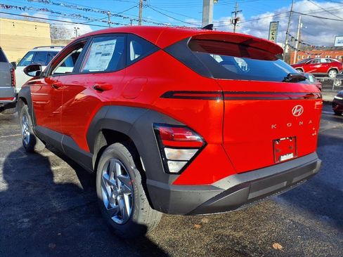 New 2026 Hyundai Kona SE image 3