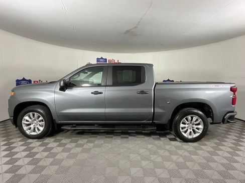 Used 2020 Chevrolet Silverado 1500 Custom w/ Custom Value Package AWD/4WD image 6