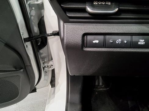 Used 2024 Nissan Altima 2.5 S image 22