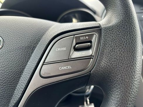 Used 2017 Hyundai Santa Fe Sport FWD image 27