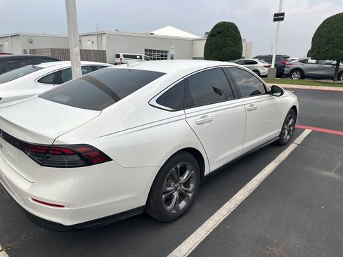 Used 2024 Honda Accord EX image 4