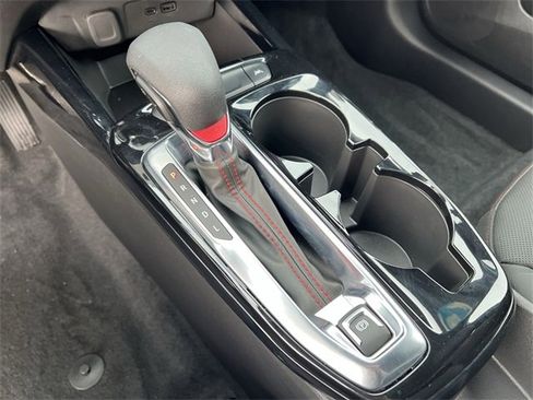 Certified 2024 Chevrolet Trax RS w/ Driver Confidence Package image 18