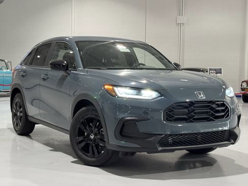 New 2026 Honda HR-V Sport image 2