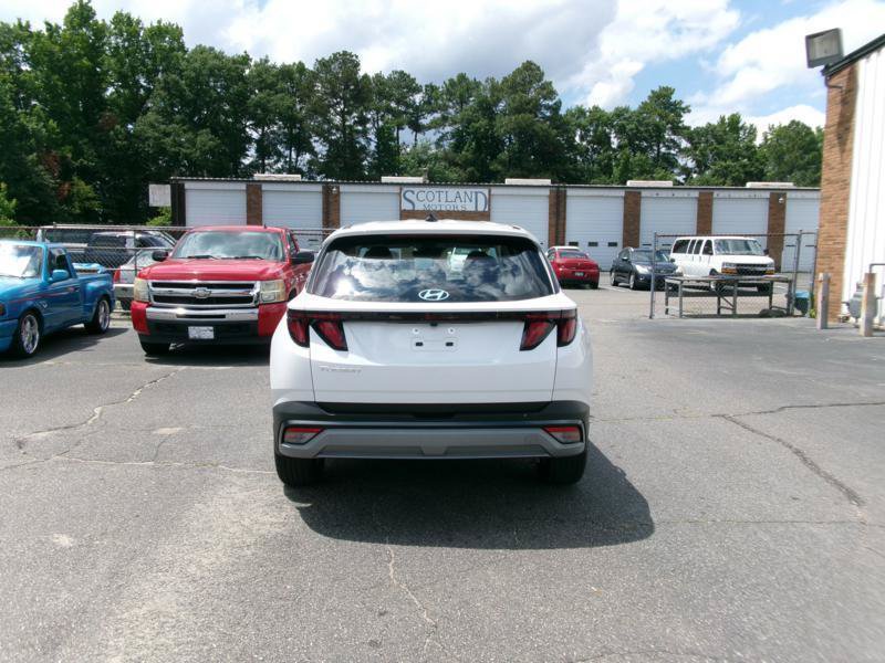Used 2025 Hyundai Tucson SE FWD image 7