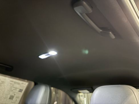 Used 2025 Chevrolet Equinox LT w/ Convenience Package II FWD image 35