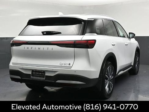 Certified 2026 INFINITI QX60 Luxe w/ Cargo Package AWD/4WD image 4