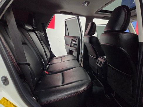 Used 2017 Toyota 4Runner TRD Off-Road Premium AWD/4WD image 10