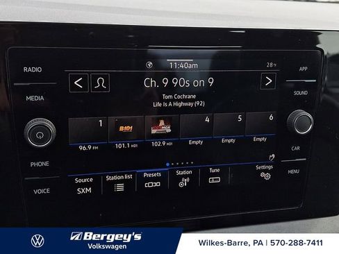 Certified 2025 Volkswagen Jetta SE image 20