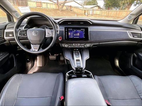 Used 2018 Honda Clarity Touring image 18