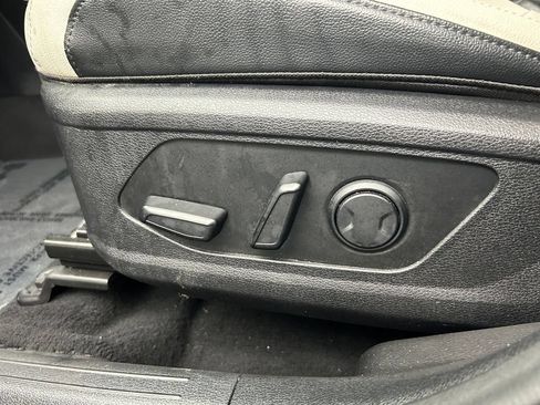 Used 2024 Kia Sportage EX AWD/4WD image 17