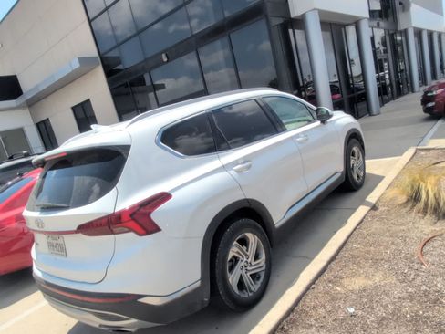 Used 2021 Hyundai Santa Fe SEL w/ Convenience Package FWD image 9