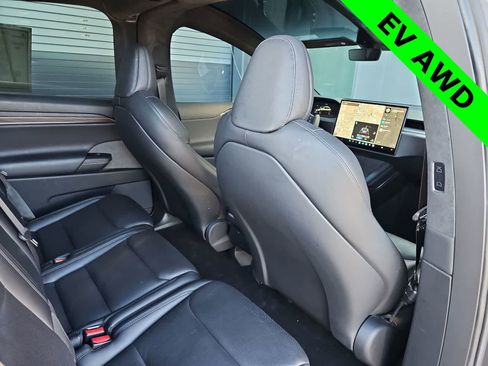 Used 2023 Tesla Model X AWD/4WD image 16