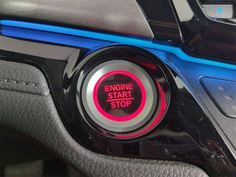 Used 2024 Honda Odyssey Touring image 38