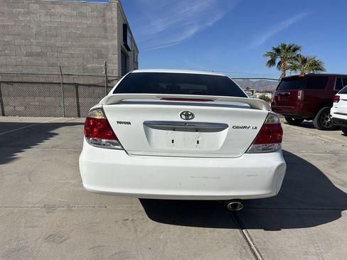 Used 2006 Toyota Camry Standard image 4