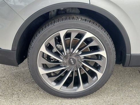 Certified 2020 Lincoln Aviator Reserve w/ Equipment Group 202A AWD/4WD image 10