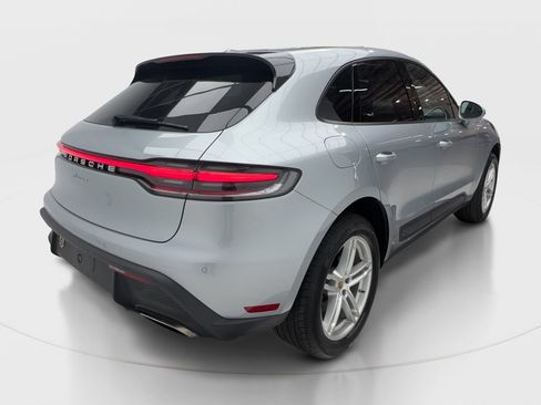 Used 2022 Porsche Macan AWD/4WD image 7