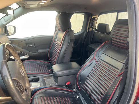 Used 2022 Nissan Frontier SV image 8