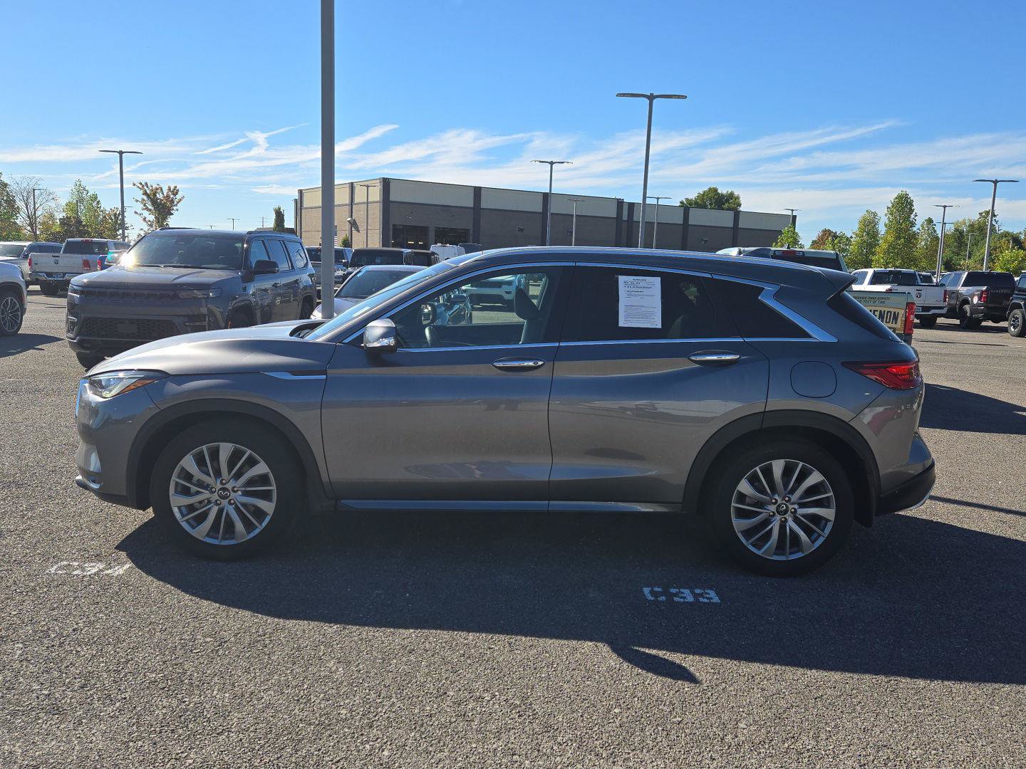 Used 2023 INFINITI QX50 Luxe AWD/4WD image 4