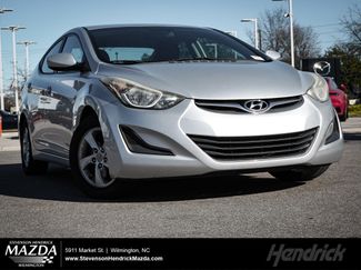 Used 2015 Hyundai Elantra SE video 1