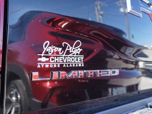 Used 2025 RAM 2500 Limited AWD/4WD image 29