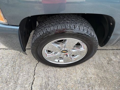 Used 2009 Chevrolet Silverado 1500 LT w/ Regional Value Package image 14