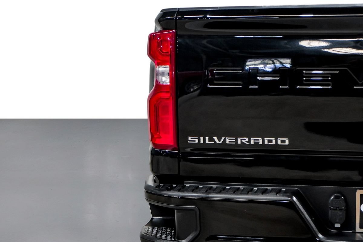 Used 2023 Chevrolet Silverado 2500 LTZ w/ LTZ Convenience Package AWD/4WD image 48