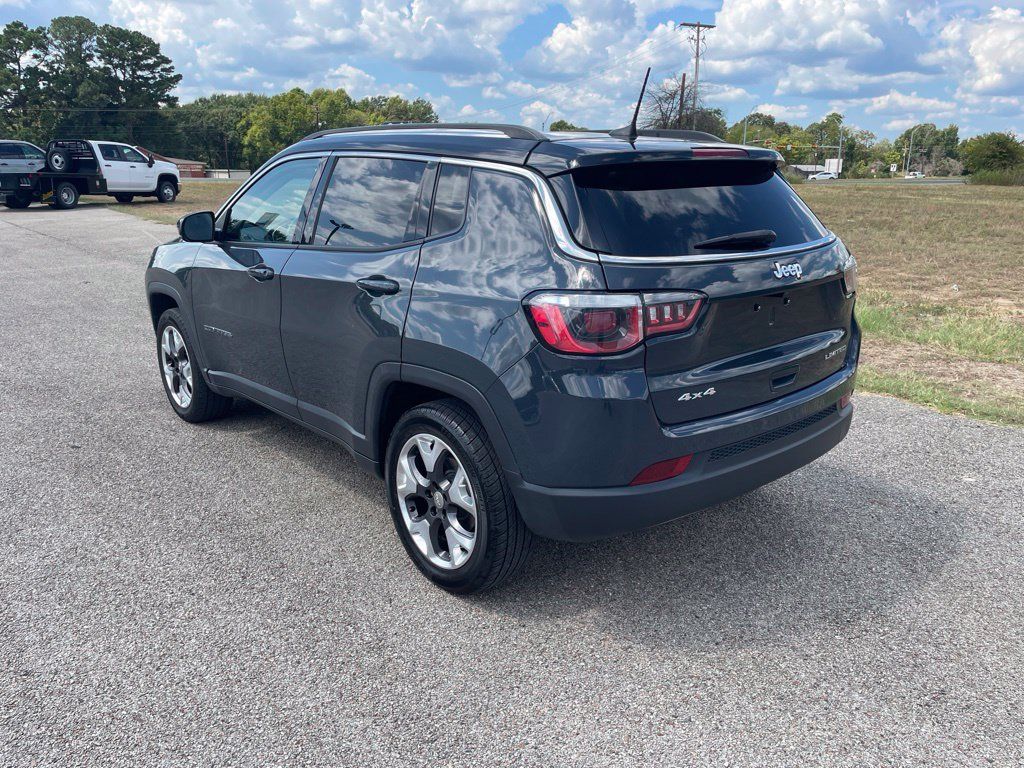 Used 2018 Jeep Compass Limited AWD/4WD image 3