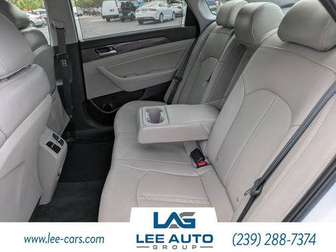 Used 2018 Hyundai Sonata Limited w/ Ultimate Package 07 FWD image 9