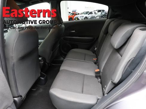 Used 2021 Honda HR-V Sport image 19