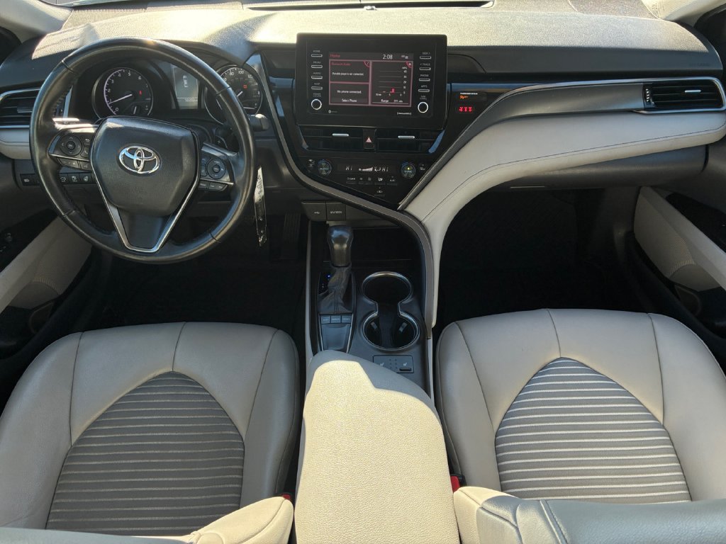 Used 2024 Toyota Camry SE w/ Cold Weather Package FWD image 13