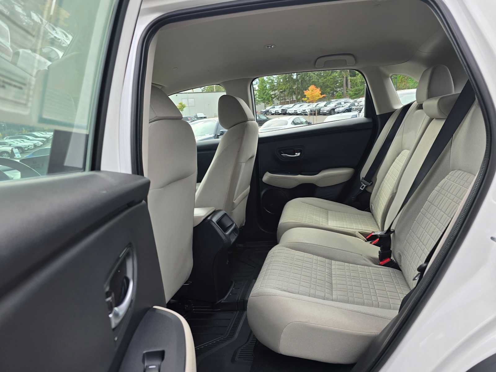 Used 2024 Honda HR-V LX image 16