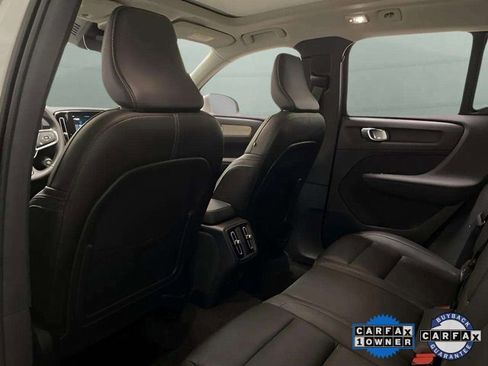 Used 2025 Volvo XC40 B5 Plus image 67