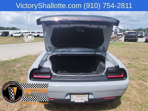 Used 2022 Dodge Challenger R/T Scat Pack w/ Shaker Package RWD image 27