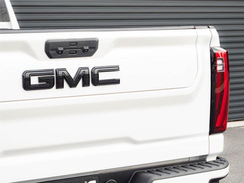 Used 2024 GMC Sierra 2500 Denali Ultimate w/ Snow Plow Prep/Camper Package AWD/4WD image 38