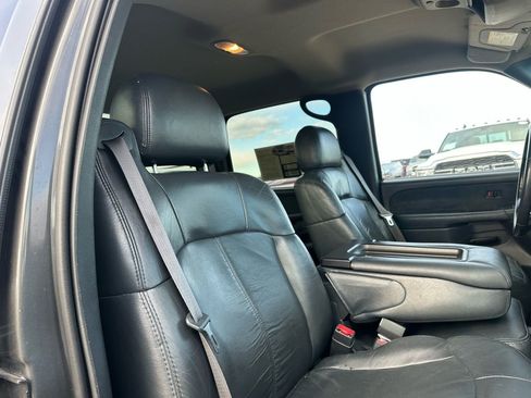 Used 2001 GMC Sierra 1500 SLE w/ SLT Marketing Option Pkg image 16