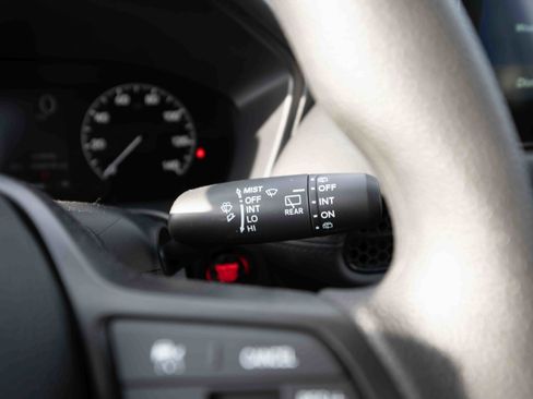 New 2026 Honda HR-V LX image 14