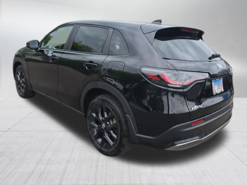 Used 2025 Honda HR-V Sport image 6