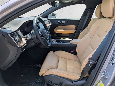 New 2026 Volvo V60 B5 Cross Country Ultra AWD/4WD image 4