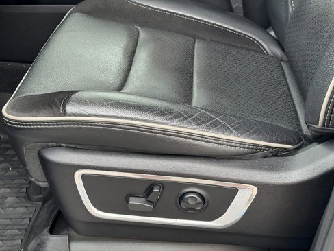 Used 2021 RAM 1500 Laramie image 30