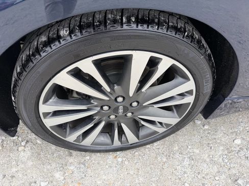 Used 2017 Lincoln MKZ Reserve FWD image 13
