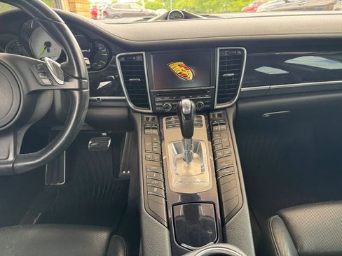 Used 2016 Porsche Panamera S RWD image 10
