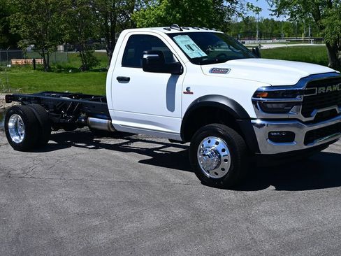 New 2026 RAM 5500 Tradesman AWD/4WD image 4