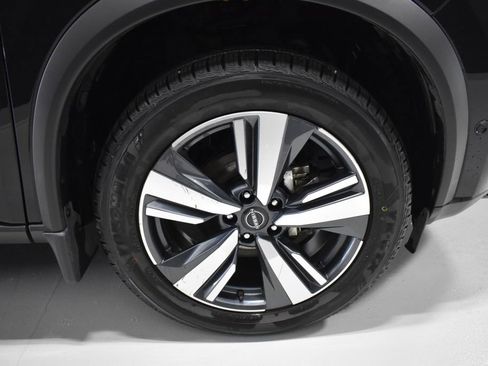 Certified 2023 Nissan Rogue SL w/ SL Premium Package AWD/4WD image 10