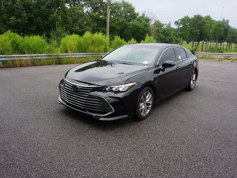 Used 2021 Toyota Avalon XLE FWD image 23