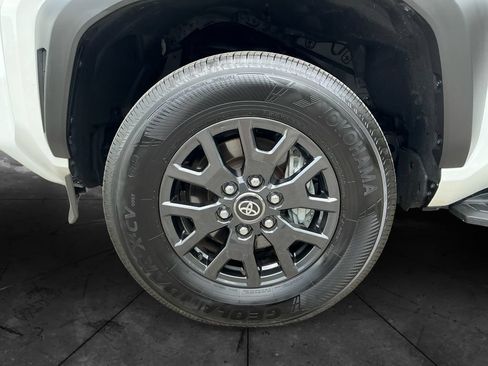 Used 2026 Toyota 4Runner SR5 AWD/4WD image 16
