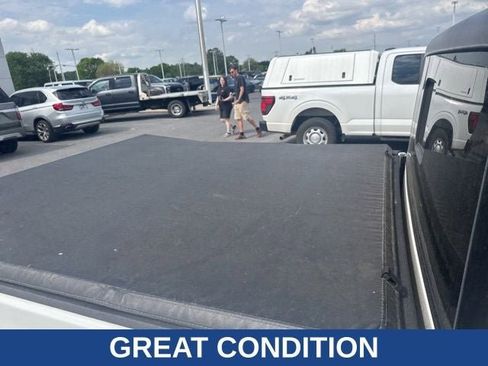 Used 2022 Jeep Gladiator Willys AWD/4WD image 14